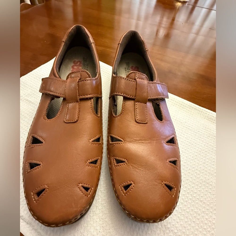SAS Women's Brown Flats TriPad Comfort